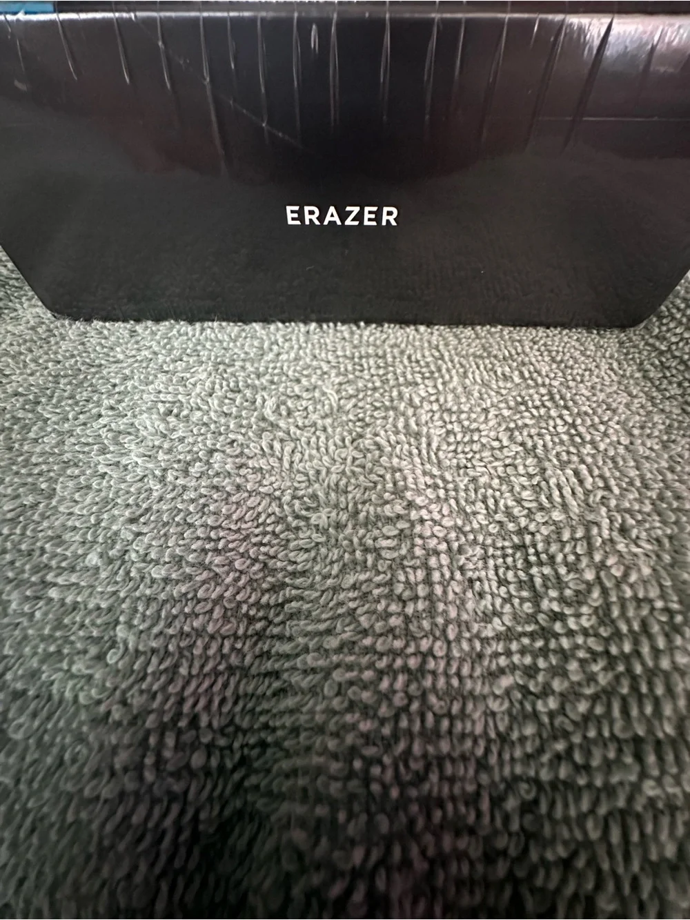 Wireless Earbud XP6 in Black - ERAZER Invested by Lenovo